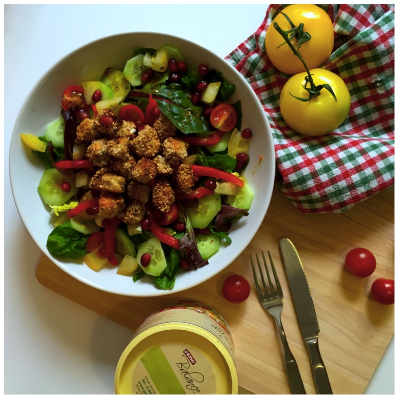 Bunter Salat mit gebackenem Schafskäse | eat blog love