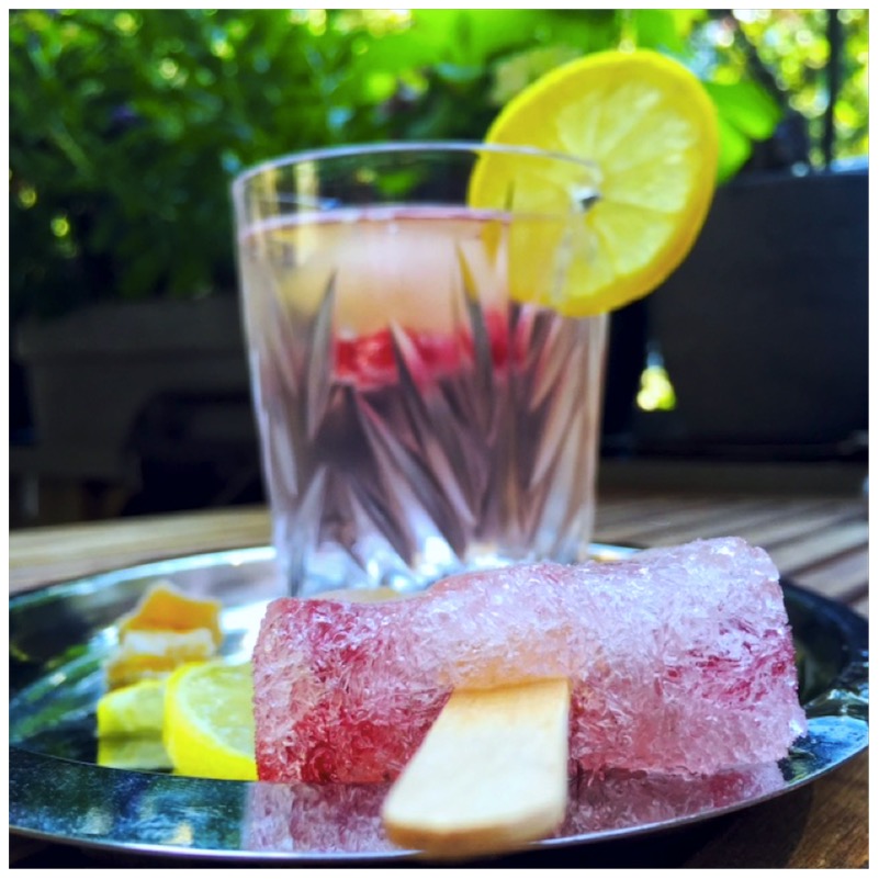 Lillet Fizz Popsicles - Lillet am Stiel und im Glas von eat blog love